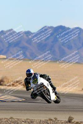 media/Jan-08-2022-SoCal Trackdays (Sat) [[1ec2777125]]/Turn 4 (1145am)/